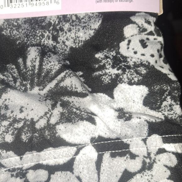 New Ladies Black & White Floral Butterfly Super Soft Fashion Leggings Size Small - Picture 10 of 10